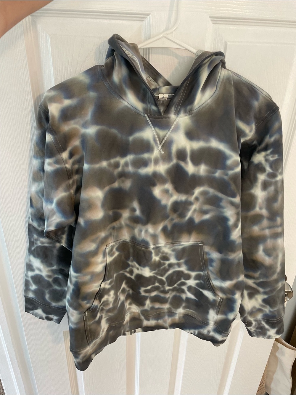 Tie-Dye Hooded Pullover Sweatshirt in Charcoal & White LULULEMON